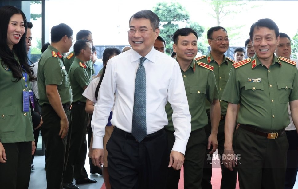 Politburo Member, Prime Minister Le Minh Hung attends the Vietnam Network Security Day anniversary meeting. Photo: Hai Nguyen