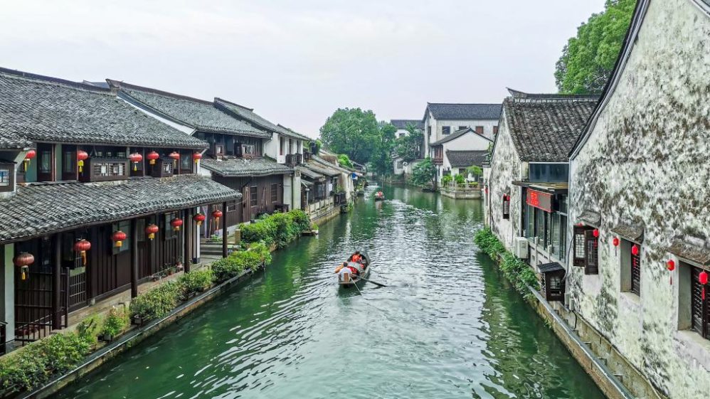 Nhiều loại hình trải nghiệm cho du khách trong chuyến du lịch Trung Quốc. Ảnh: Xinhua