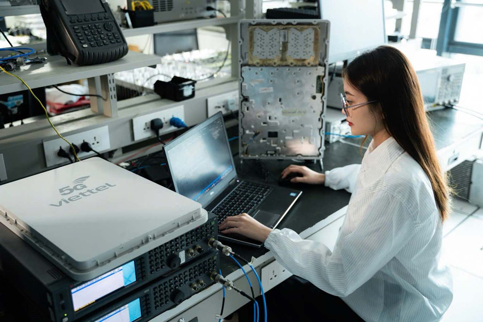 Viettel is seen as a role model thanks to its ability to form a value chain and lead an entire business system to develop together. Photo: Viettel