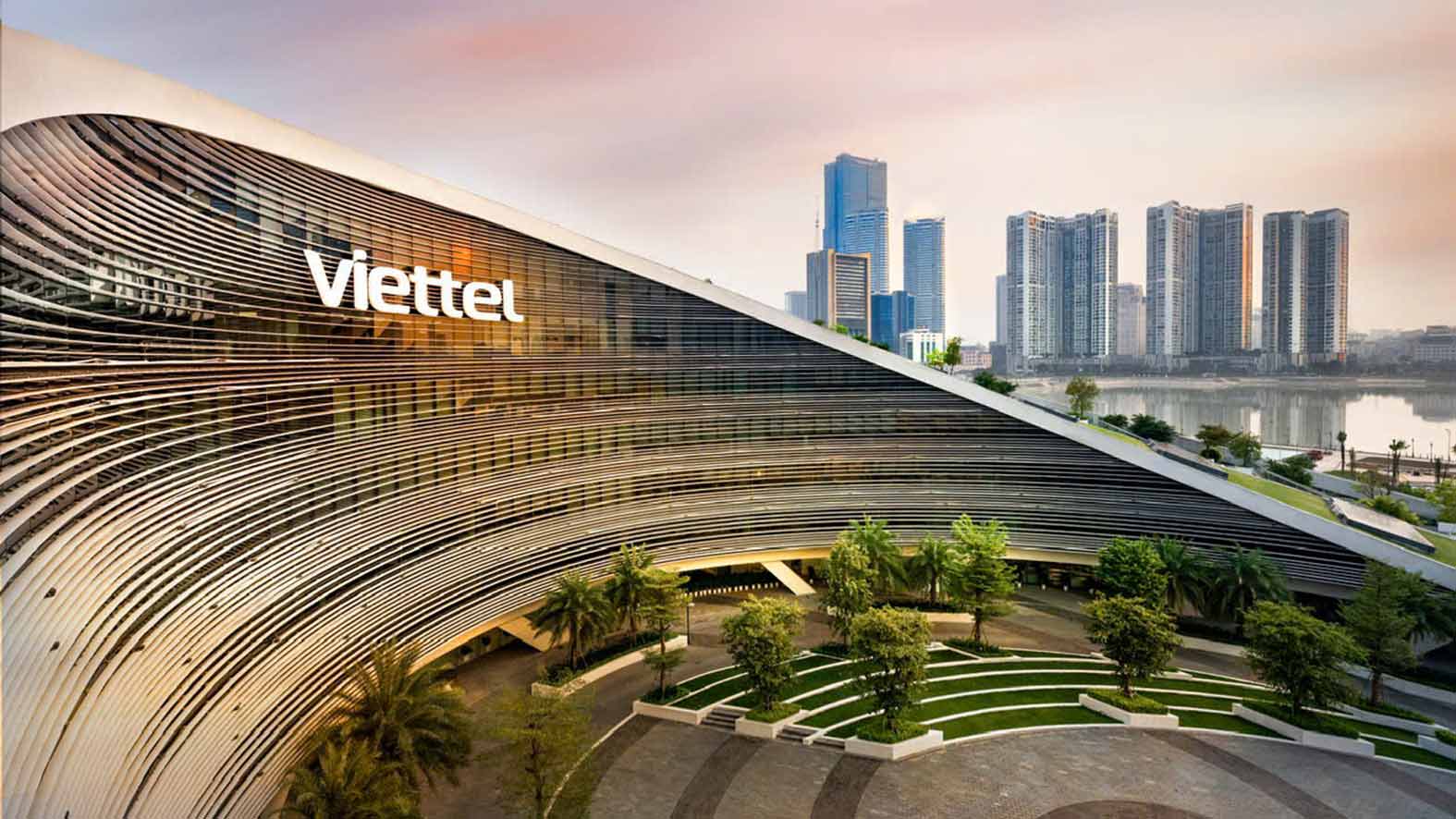 Viettel ghi nhận doanh thu hơn 220.000 tỷ đồng trong năm 2025, nộp ngân sách 42.290 tỷ đồng. Ảnh: Viettel