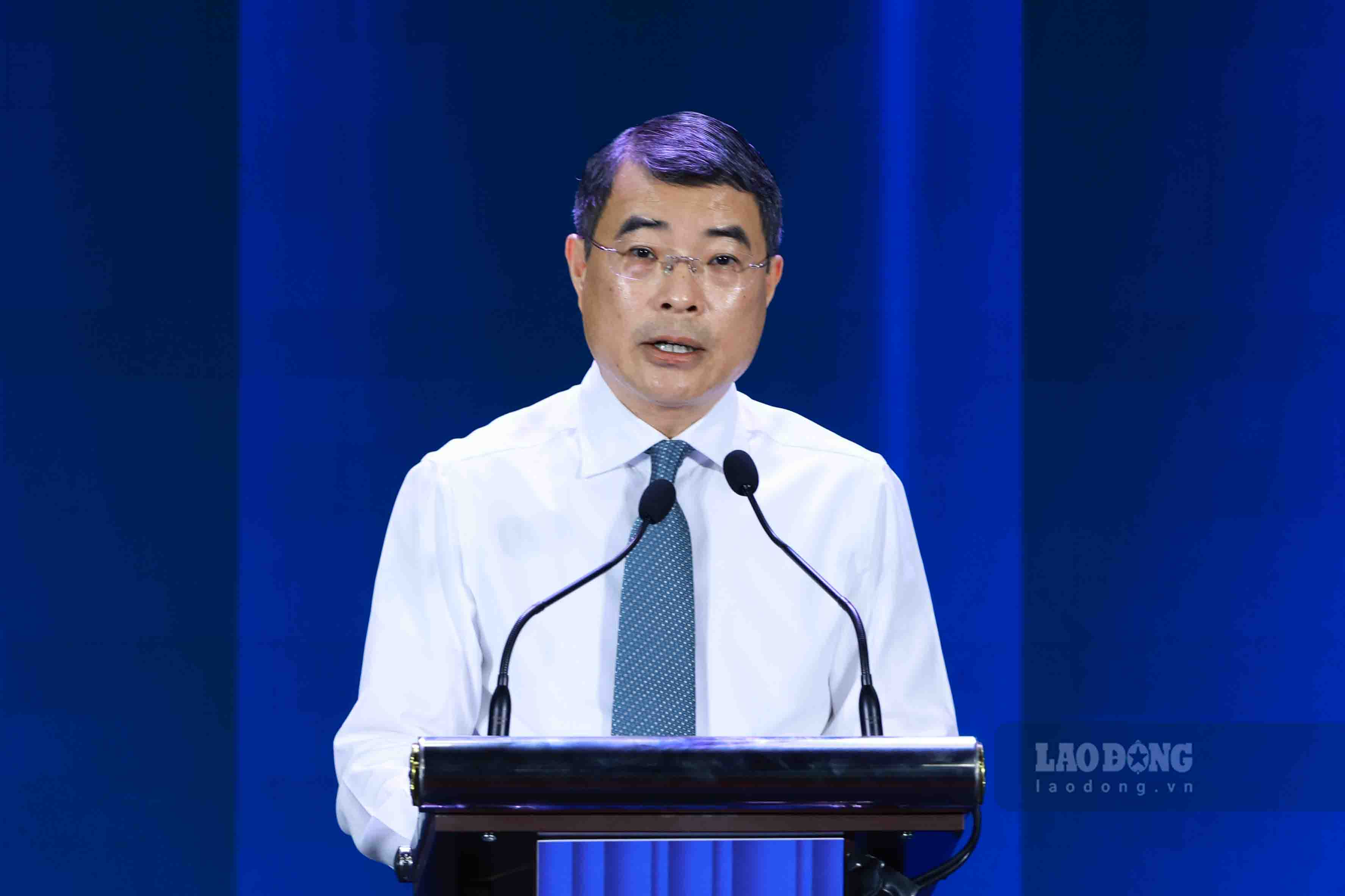 Politburo Member, Prime Minister Le Minh Hung speaks at the rally to celebrate Vietnam Cyber Security Day. Photo: Hai Nguyen