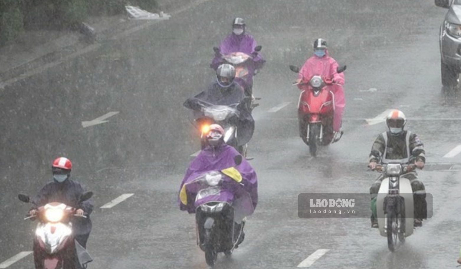 北部地方は本日6.8日に中雨、大雨の警報。写真:ミン・ハー
