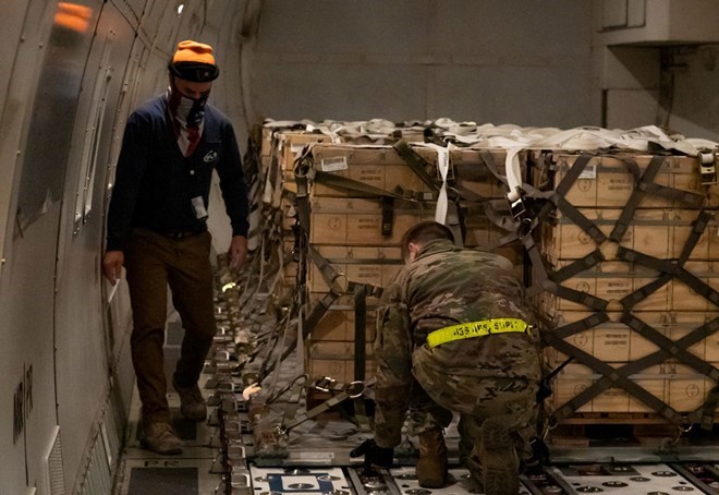 The Italian opposition party continues to oppose the supply of more weapons to Ukraine. In the photo: Military equipment transferred to Ukrainian forces in a Western aid package in 2022. Photo: AFP