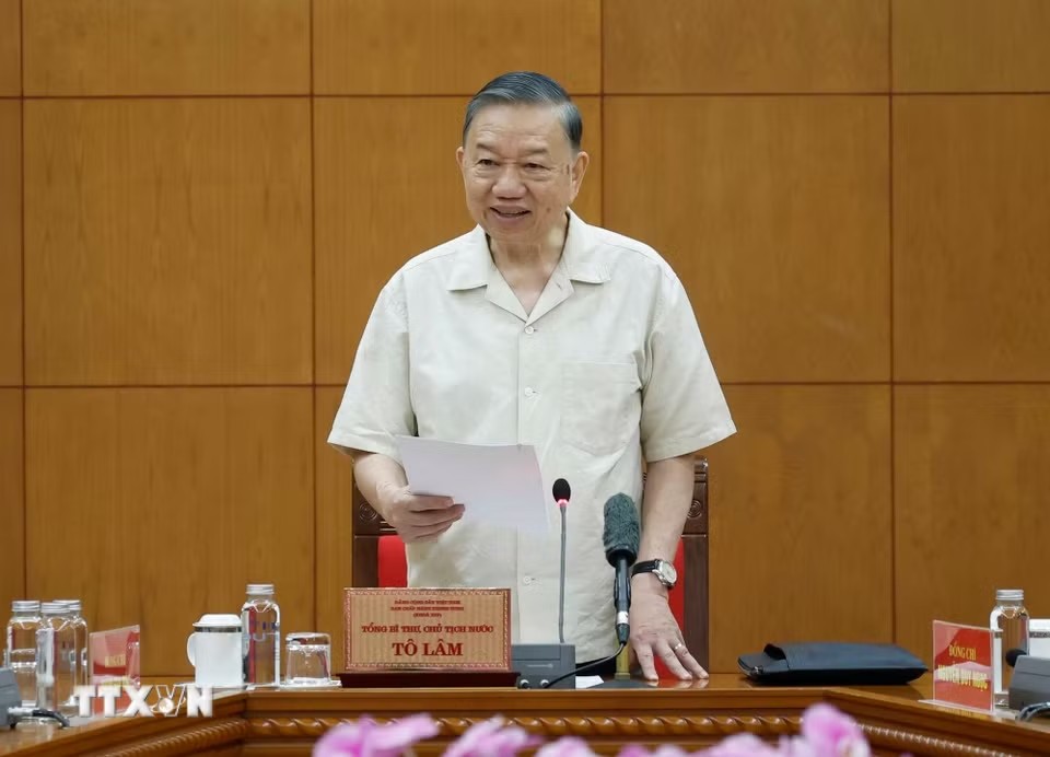 Tổng Bí thư, Chủ tịch nước Tô Lâm chủ trì làm việc với Đảng ủy Chính phủ và các cơ quan. Ảnh: TTXVN