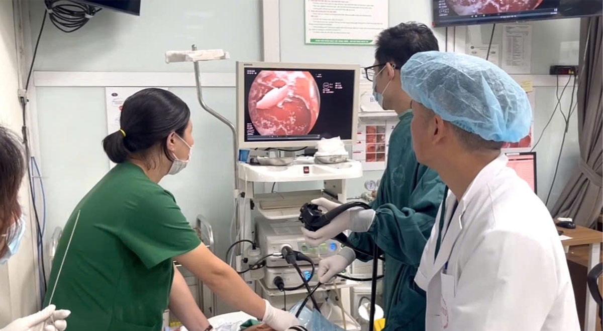 Un bébé de 20 mois avale une demi-cuillère en plastique, les médecins mettent en garde contre le risque d'avaler un corps étranger