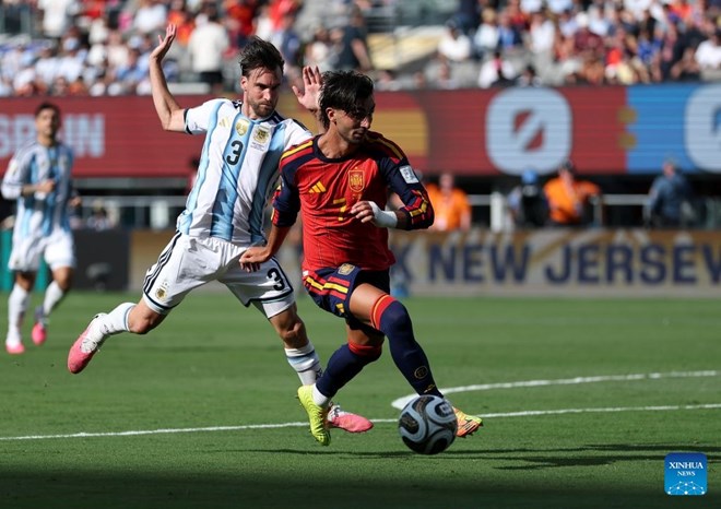 Ferran Torres marca el gol decisivo que ayuda a España a ganar la Copa Mundial de 2026. Foto: Xinhua