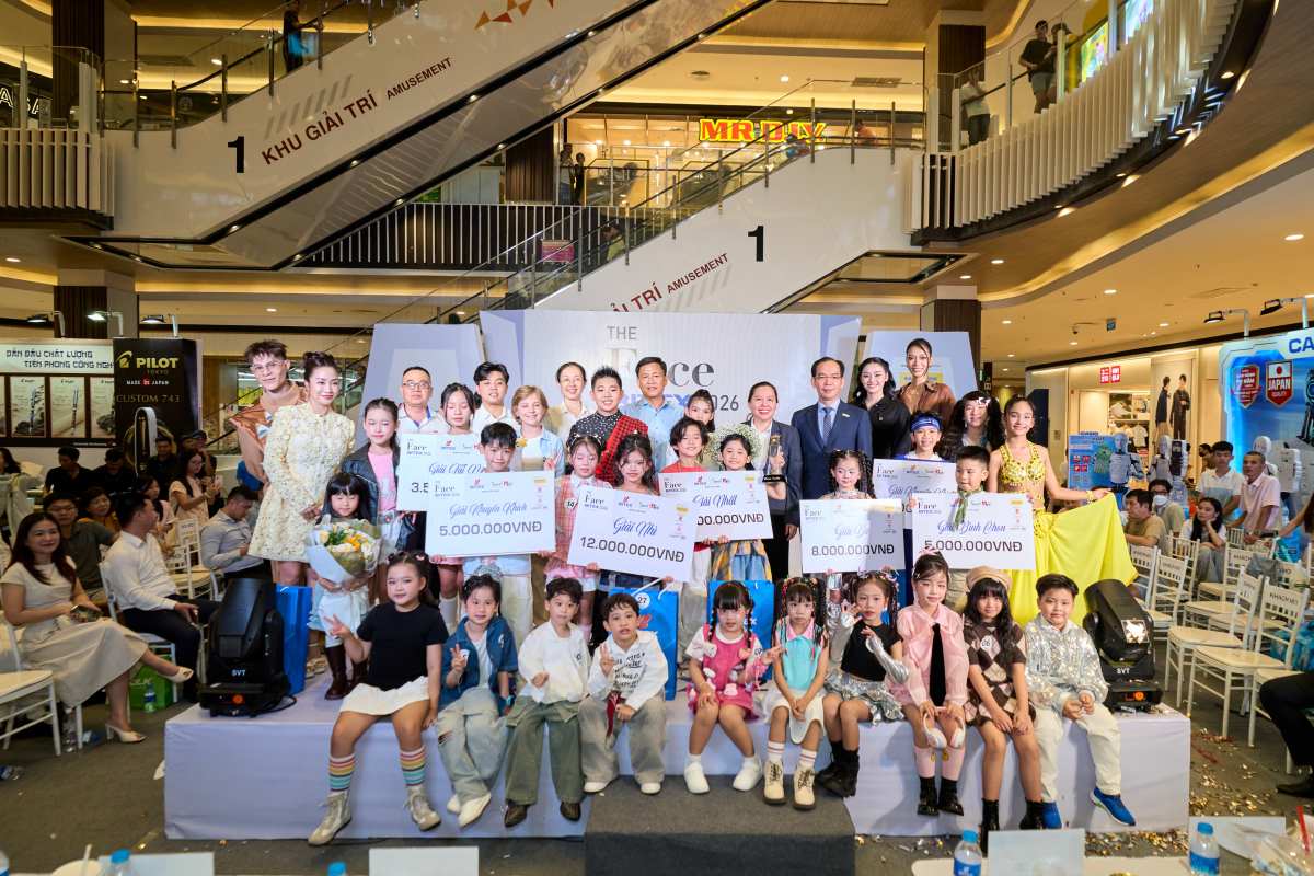 Top 30 contestants at the competition. Photo: Organizing Committee