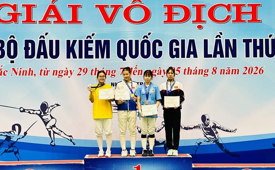 Athletes have focused on competing to achieve good results at the 2026 National Club Fencing Tournament. Photo: Hoai Viet