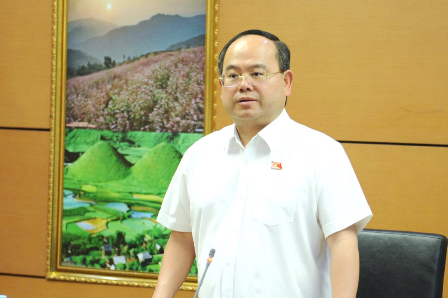 Member of the Party Central Committee, Secretary of Quang Ninh Provincial Party Committee Quan Minh Cuong speaks at the group meeting. Photo: Media. quochoi. vn
