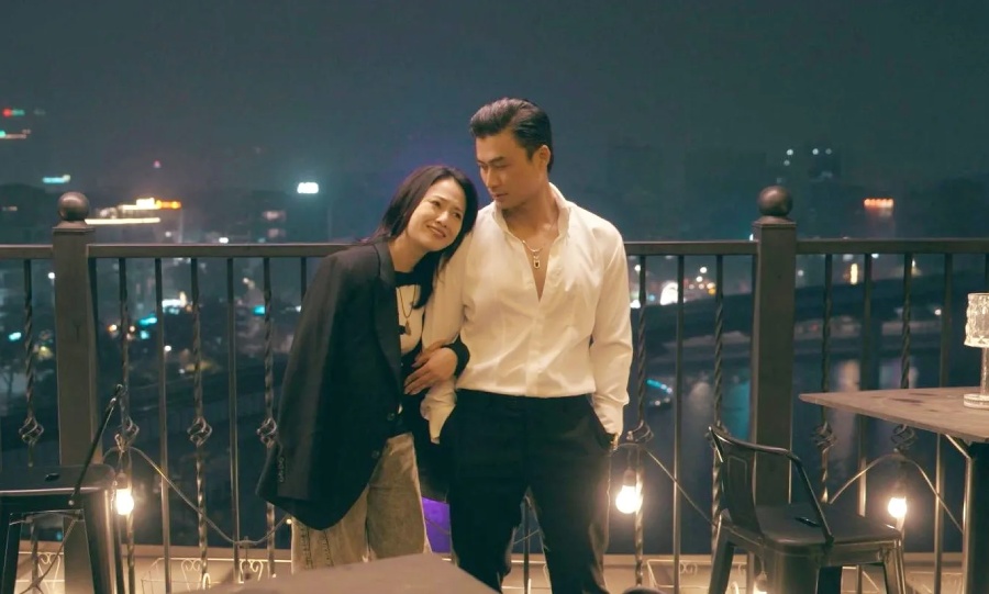 La película "Lửa trắng" es cada vez más atractiva con secretos que se revelan gradualmente. Foto: VFC
