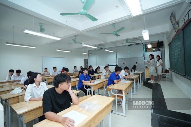 Many units are merging schools. Photo: Song Huu