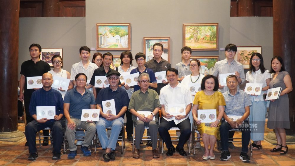 The seminar and launching ceremony of the exhibition collection "Quoc Tu Giam in Art" honors the value of historical and cultural relics, and at the same time spreads the beauty of heritage to the public.
