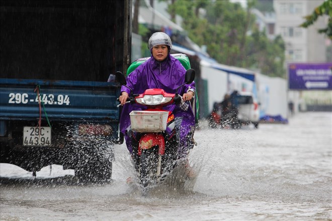 Weather forecast today, August 7, thunderstorms appear across the country. Photo: To The