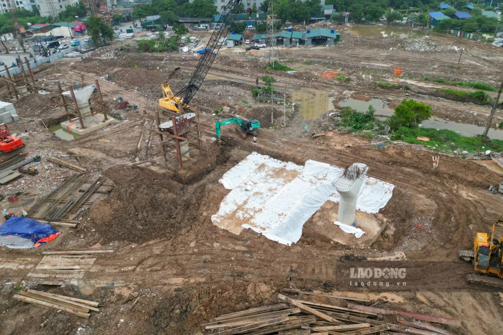 Công trường dự án xây dựng nút giao thông đường Phạm Tu - đường 70. Ảnh: Sóng Hữu 