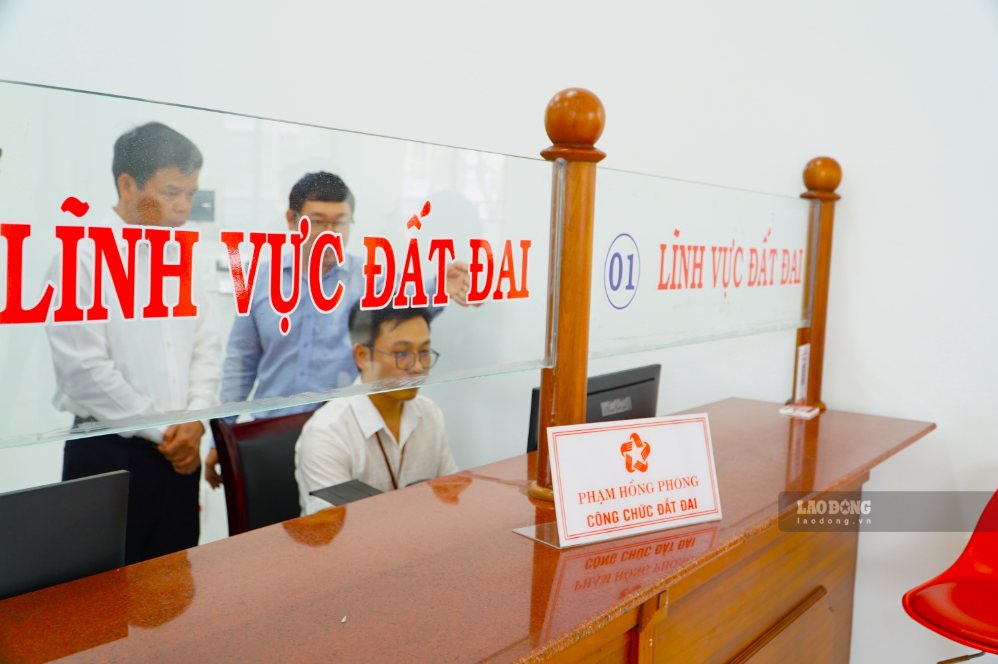 Administrative procedure reform is still problematic, mainly in the field of land. Photo: Thanh Tuan