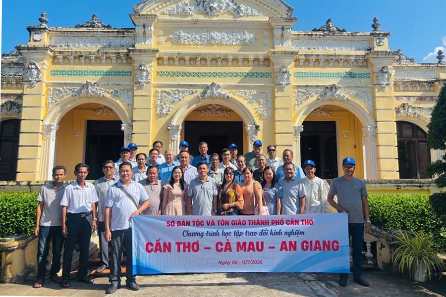 Delegation of prestigious people of Can Tho City. Photo: Department of DTTG of Can Tho City