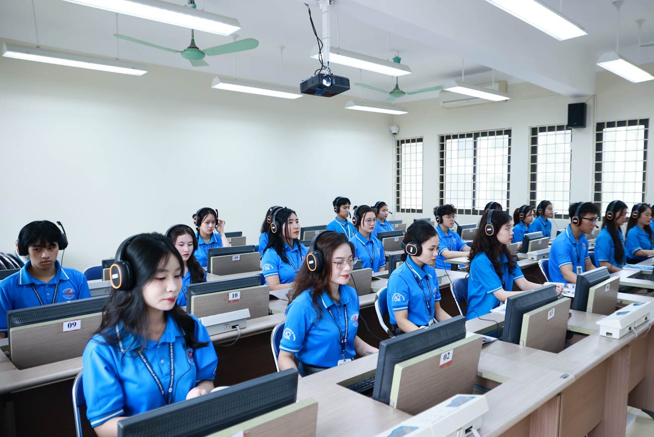 Vocational training is associated with practice, shortening the gap to employment. Photo: School provided