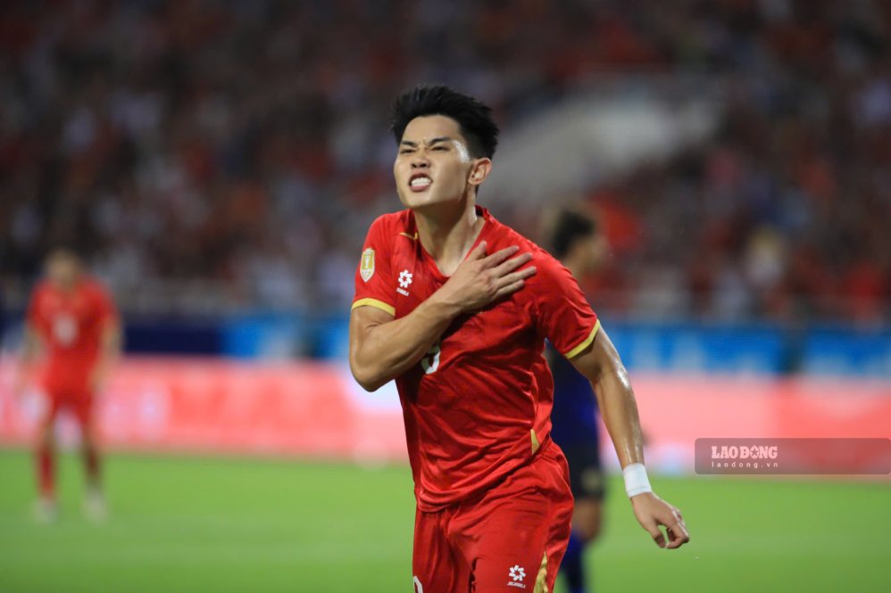 Dinh Bac scored a double in the 3-1 victory over Cambodia in the last match of Group A of ASEAN Cup 2026. Photo: Minh Dan