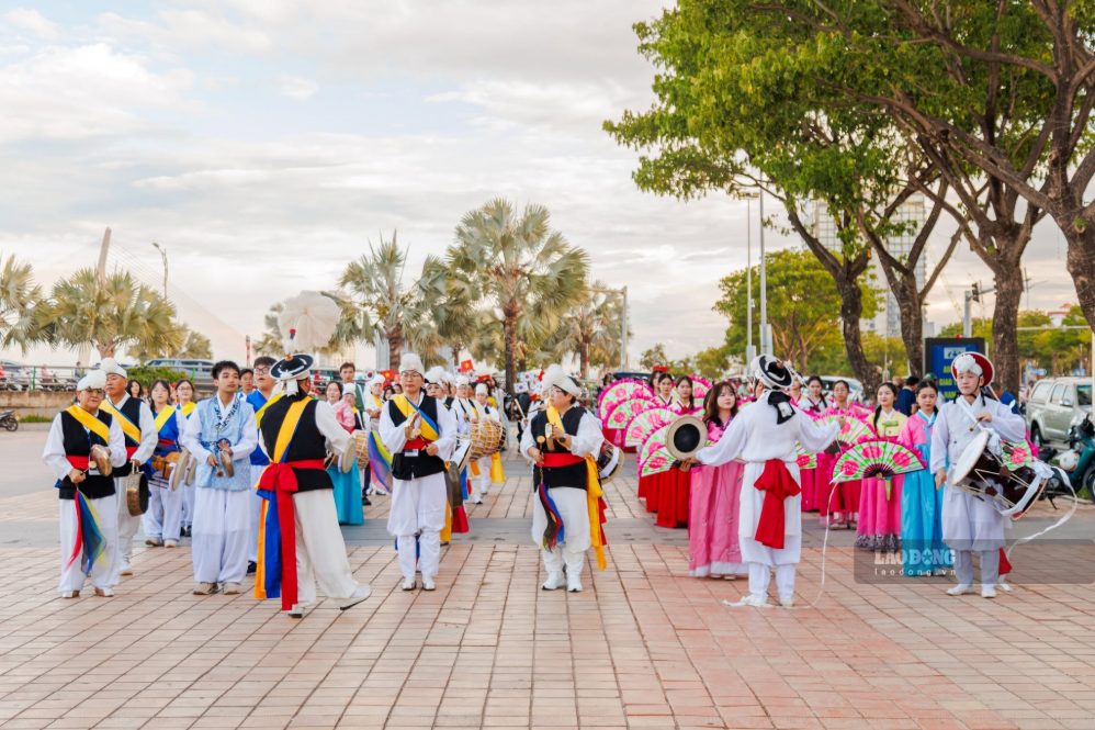 Lễ hội Việt Nam – Hàn Quốc Đà Nẵng 2026, góp phần tăng cường giao lưu văn hóa, nghệ thuật giữa hai địa phương. Ảnh: Trà Ban