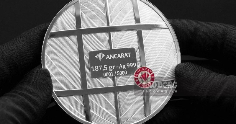 Silver prices simultaneously increased in the trading session on August 24. Photo: Phan Anh