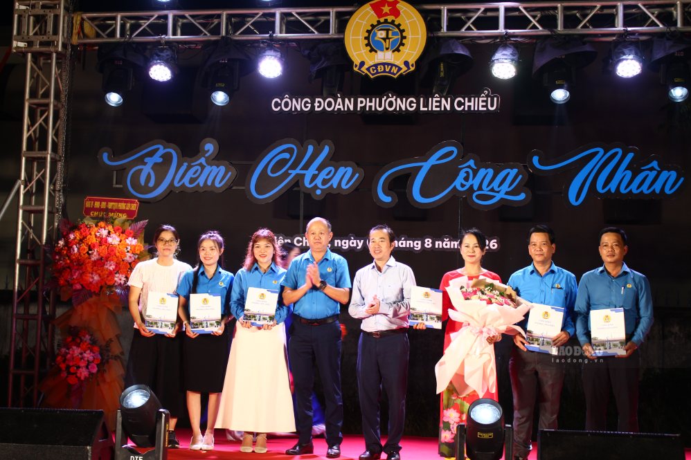 Công đoàn phường Liên Chiểu triển khai thí điểm mô hình “Điểm dừng chân Công nhân - Đồng hành cùng người lao động”. Ảnh: Thanh Huyền