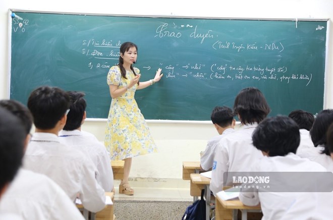 Bộ GDĐT vừa có giải đáp về định mức giảm tiết dạy khi giáo viên THPT kiêm nhiệm, trong đó lưu ý, giáo viên không kiêm nhiệm quá 2 nhiệm vụ. Ảnh minh họa: Minh Hà