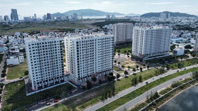 Khanh Hoa announces project information identified for investment in social housing construction. Photo: Huu Long