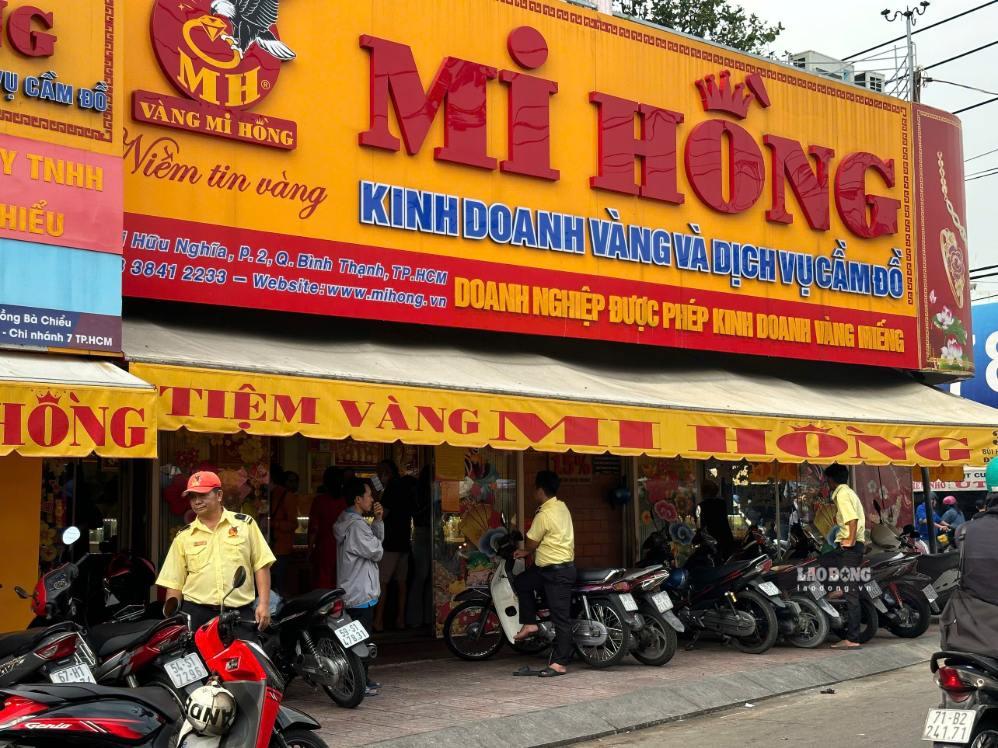 The Government Inspectorate pointed out violations and proposed strictly handling businesses manipulating gold prices, including Mi Hong Co., Ltd. Photo: Ngoc Le