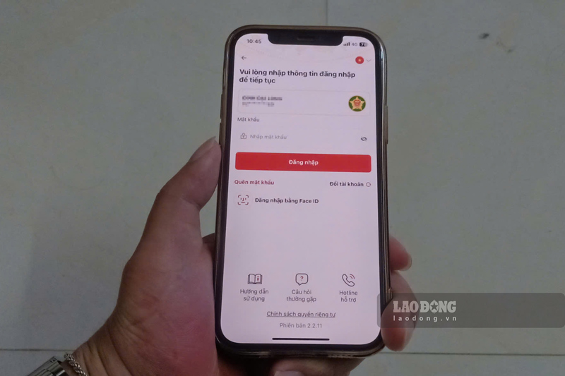 La provincia de Lào Cai se esfuerza por que el 100% de las personas tengan datos de chequeo médico creados o actualizados en el Registro Electrónico de Salud. Foto: Đinh Đại