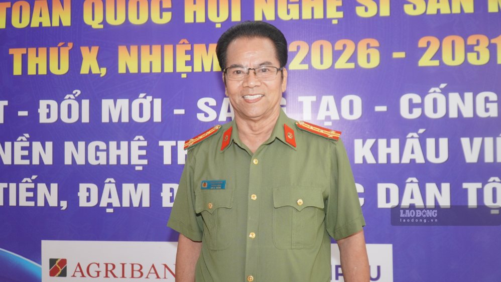 NSND Trần Nhượng cho biết nhiều nhân vật ông thể hiện trên màn ảnh hoàn toàn khác với tính cách thật. Ảnh: Minh Vũ