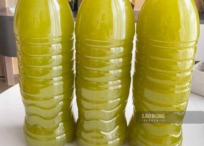 Drinking sugarcane juice extruded from kumquat trees in the right way is good for long-term health, including bones and joints. Photo: Quang Minh.