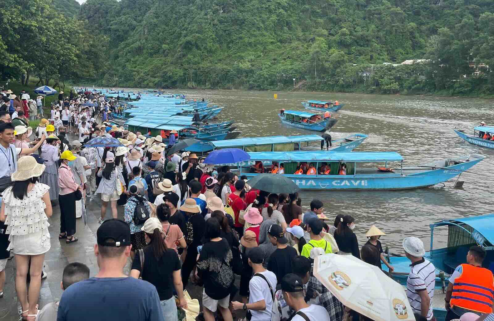 Mỗi ngày, có khoảng 4.300 lượt khách đến với Phong Nha - Kẻ Bàng trong đợt nghỉ 2.9 này. Ảnh: Trung tâm Du lịch Phong Nha - Kẻ Bàng