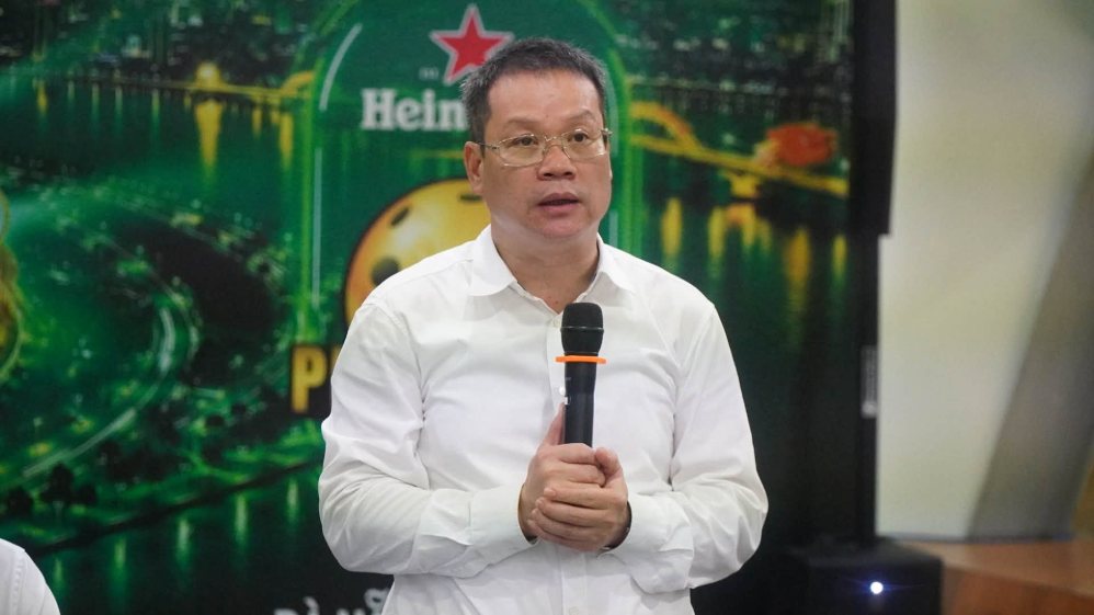 Chủ tịch UBND TP Đà Nẵng Nguyễn Mạnh Hùng tại buổi gặp mặt, động viên đội tuyển. Ảnh: Công an TP Đà Nẵng