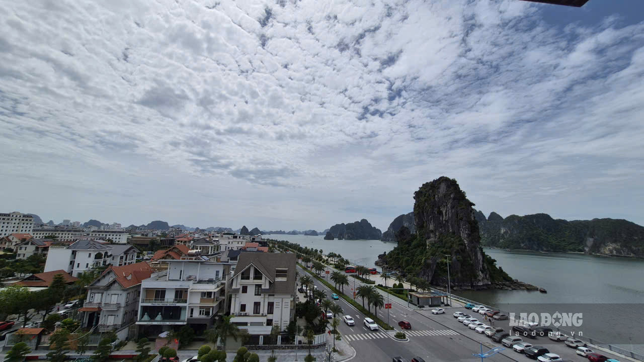 Đường ven biển Trần Quốc Nghiễn, đoạn qua phường Hạ Long, tỉnh Quảng Ninh. Ảnh: Nguyễn Hùng