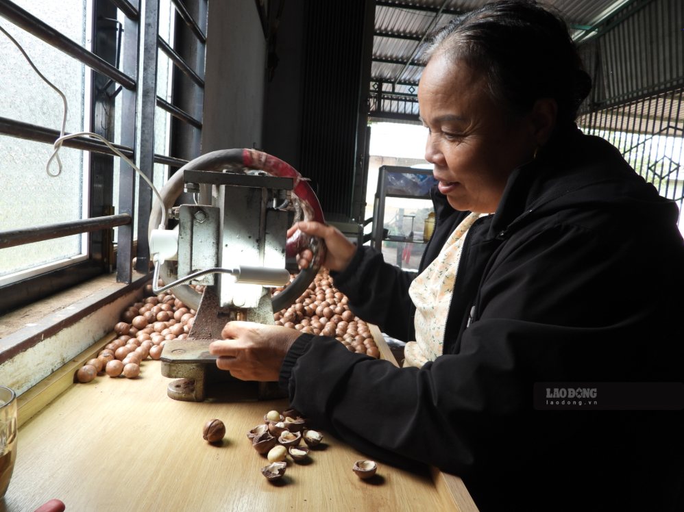 Những năm qua, một bộ phận người dân khó khăn ở xã đã có cuộc sống, thu nhập tốt hơn. Ảnh: Lê Duyên