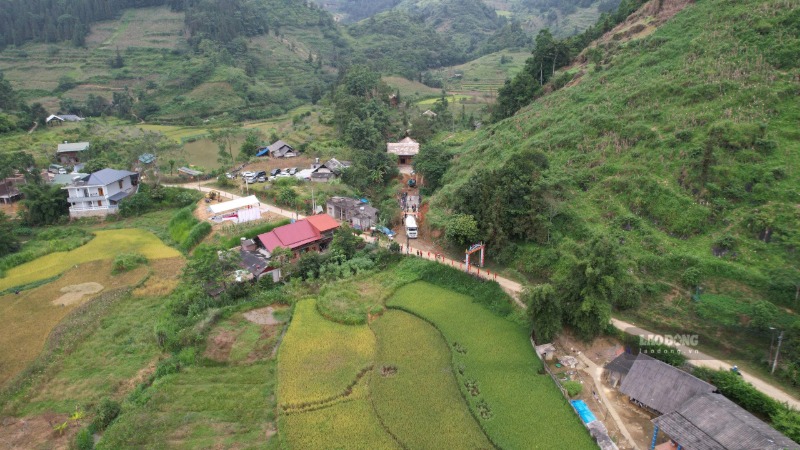 Các tuyến đường mới giúp kết nối thuận lợi hơn giữa các thôn bản vùng cao. Ảnh: Đinh Đại (chụp tháng 9.2026)
