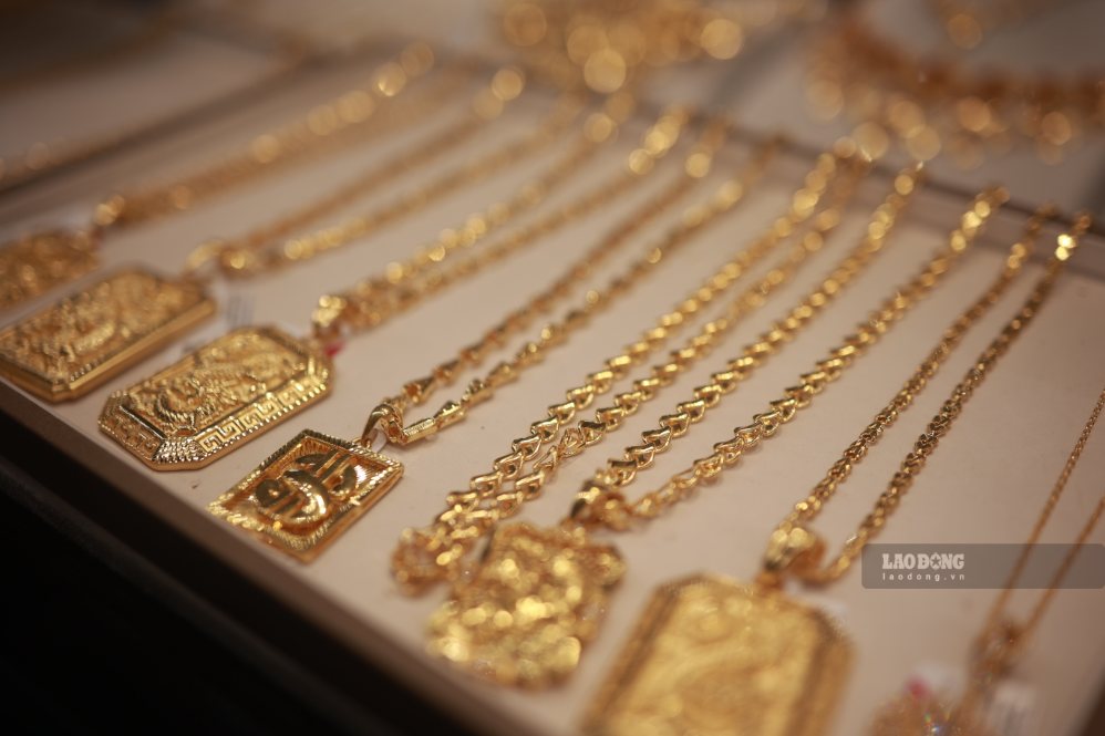 World gold prices increased slightly in the session of September 10, in the context of a cautious market in the face of upcoming US economic data. Photo: Hai Nguyen taken on April 22, 2025