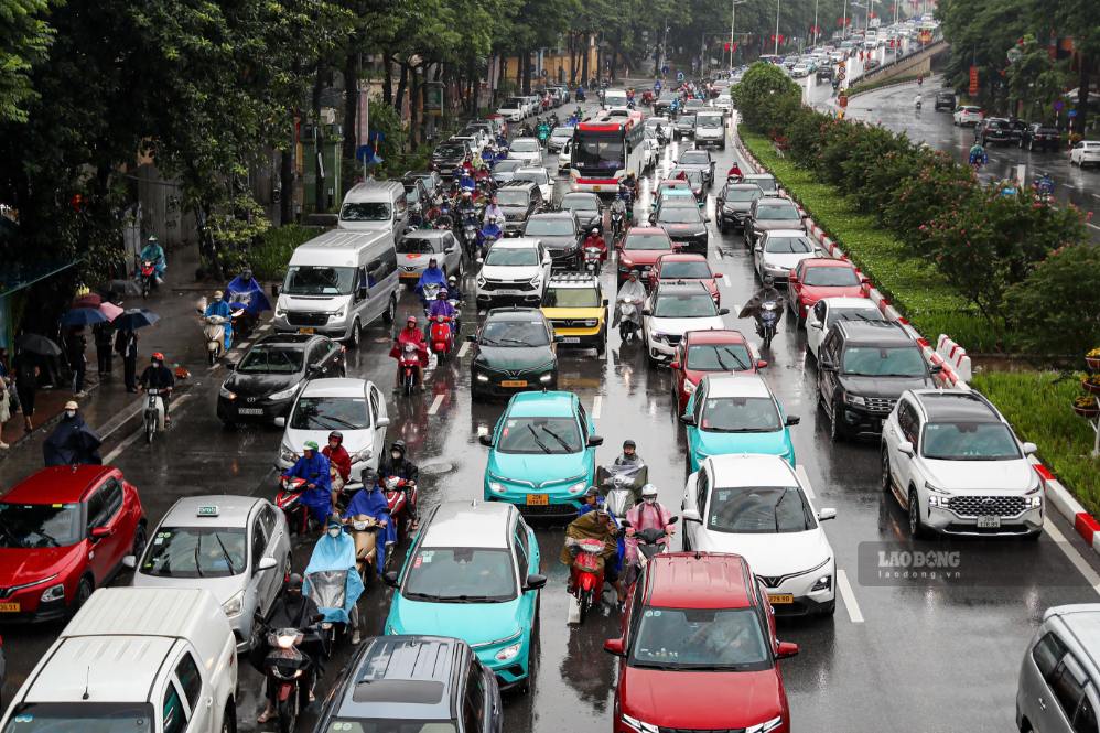Weather forecast in the North with showers and scattered thunderstorms tomorrow morning, September 11. Photo: Song Huu