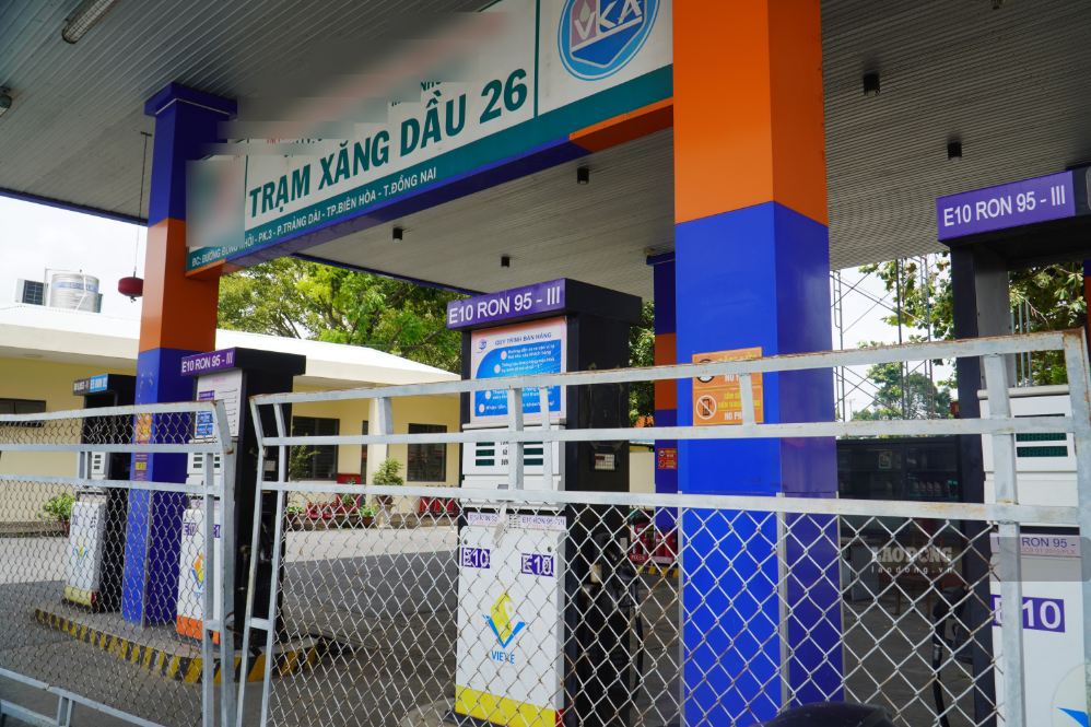 Cây xăng 26 đóng cửa nhiều ngày qua. Ảnh: HAC