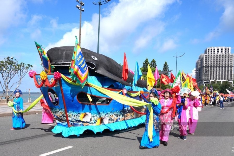 El Festival Nghinh Ong Thang Tam Vung Tau 2026 se llevará a cabo durante 2 días, del 26 al 27 de septiembre. 9. Foto ilustrativa: Thanh An (tomada en octubre de 2025)
