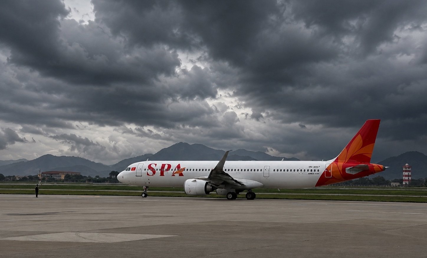 Images of thunderstorms affecting Noi Bai airport in the afternoon of September 9, 2026. Photo: Vietnam Air Traffic Management Corporation