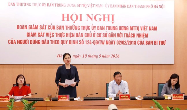 Member of the Party Central Committee, Vice Chairman - Secretary General of the Central Committee of the Vietnam Fatherland Front Ha Thi Nga speaks at the conference. Photo: Tue Phuong/ Fatherland Front
