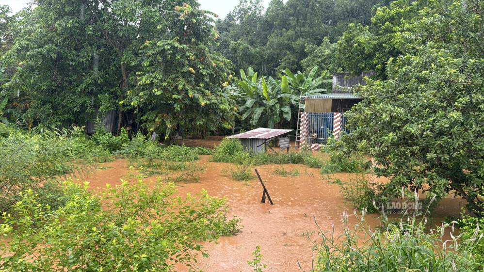 Residential area in Phuoc Tan ward, Dong Nai city heavily flooded. Photo: HAC