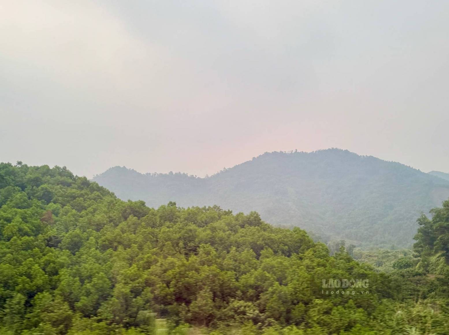 Weather forecast for the Northwest region today helps tourists refer to information before exploring and experiencing outdoor activities. Photo: Linh Dan (photo taken in April 2026)