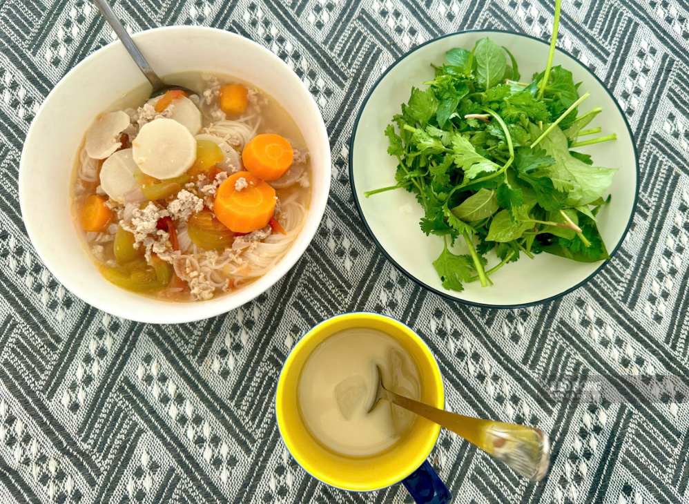 The habit of eating on time, not skipping breakfast is a simple way to keep your heart healthy. Photo: Minh Tam