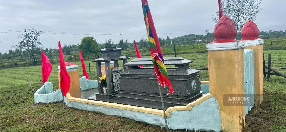 Mộ Án sát sứ Nguyễn Văn Xán ở phường Quảng Phú, Đà Nẵng được xếp hạng di tích lịch sử cấp tỉnh. Ảnh: Hoàng Bin