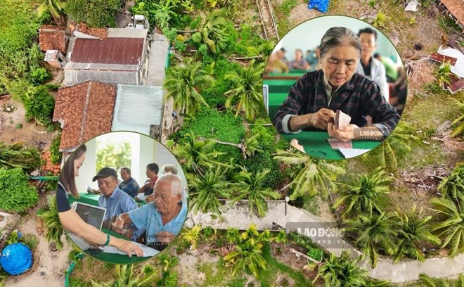 After the reflection, hundreds of people in Hoa Hoi commune (Gia Lai) received money to support agricultural production recovery after storm No. 13 - Kalmaegi (taken on September 10). Photo: Hoai Luan