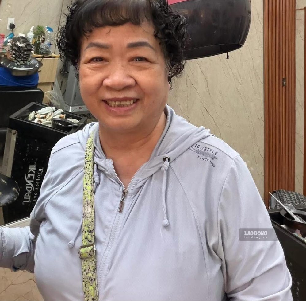 Ms. Nguyen Thi Hong (67 years old) currently receives a pension of more than 8 million VND/month. Photo: Pham Hien, taken in September 2026