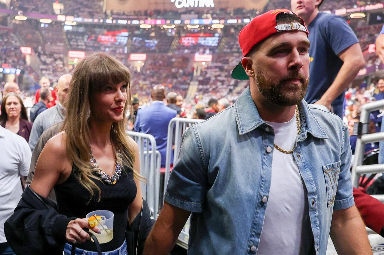 Travis Kelce calls his wedding with Taylor Swift "the best night of his life". Photo: AFP