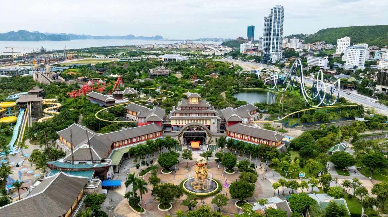 Toàn cảnh tổ hợp Khu vui chơi Sun World Ha Long tại phường Bãi Cháy. Ảnh: Sungroup